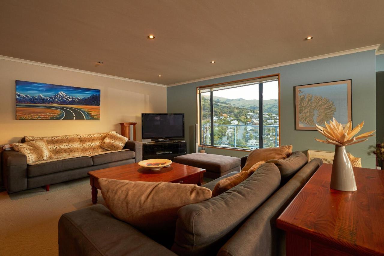 Akaroa Holiday Home Spacious And Quite With Stunning Harbour Views And Close To Town Exterior foto