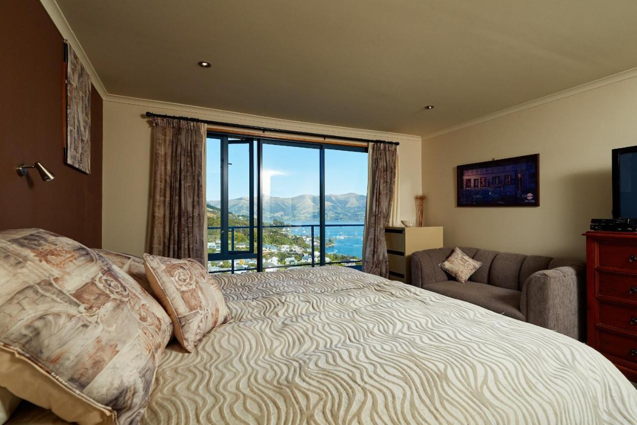 Akaroa Holiday Home Spacious And Quite With Stunning Harbour Views And Close To Town Exterior foto